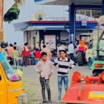 लोणारात  पेट्रोल डिझेल तुटवड्याची अफवा; ‘पेट्रोल कॅन’ला आले ‘अच्छे दिन’,
