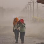 हाहाकार ; उत्तरप्रदेशात मुसळधार पाउसाने १०१ जणांचा बळी