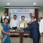 शिक्षण संजीवनी राज्यस्तरीय आदर्श शिक्षक पुरस्काराने रवींद्र जोशी सन्मानित